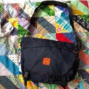 Old navy messenger bag